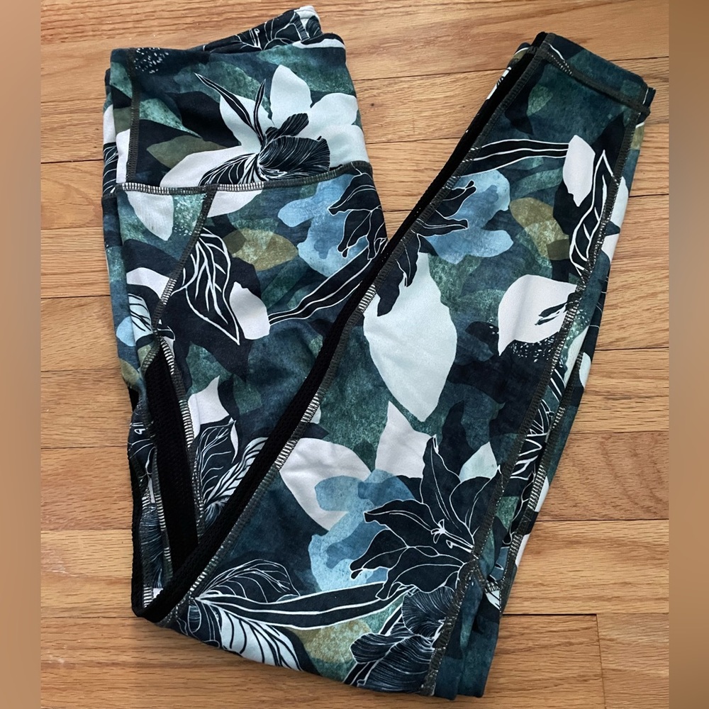 Athleta small leggings